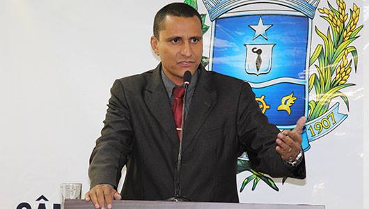 Sargento Pereira Júnior apoia estudantes anapolinos que reclamam de problemas no Fies